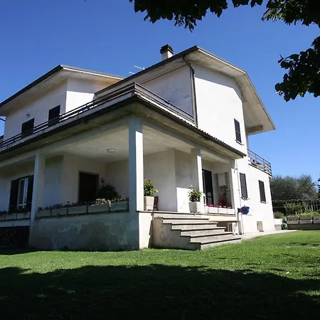 Il Moai Bed & Breakfast